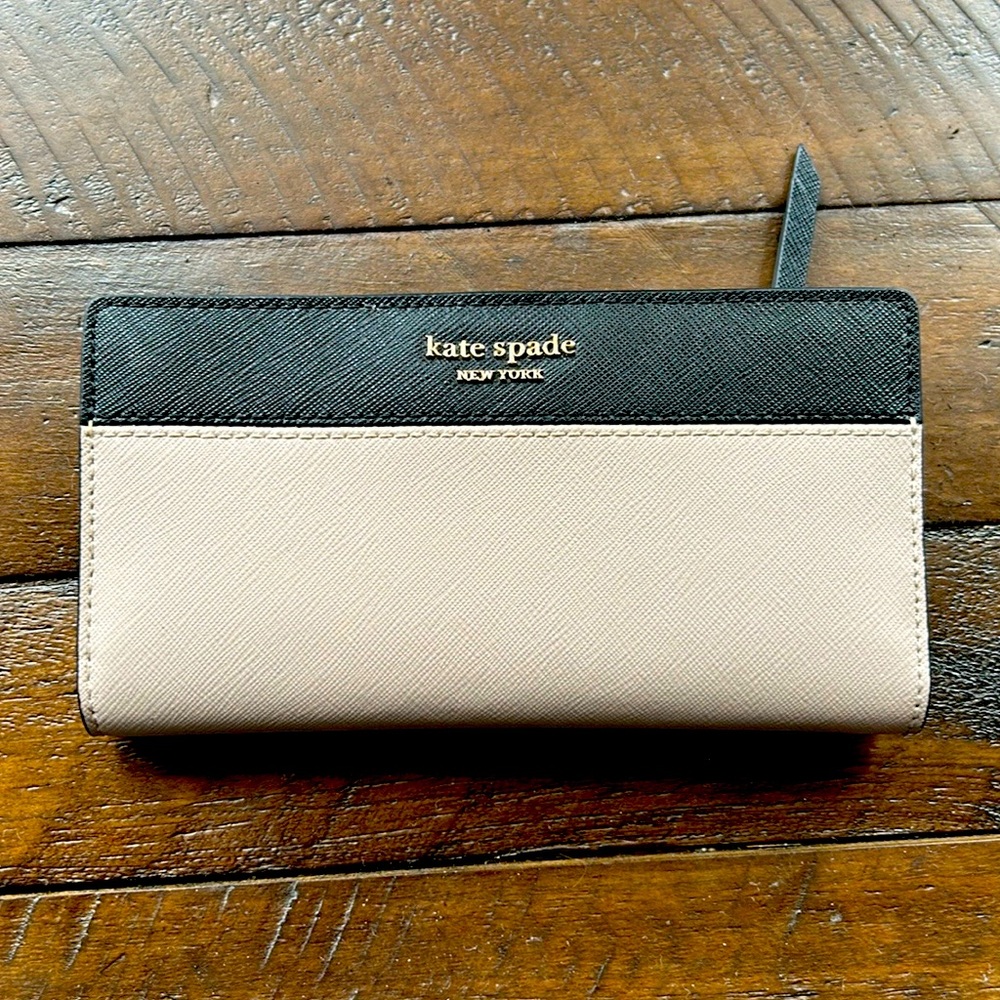 Kate Spade New York Wallet